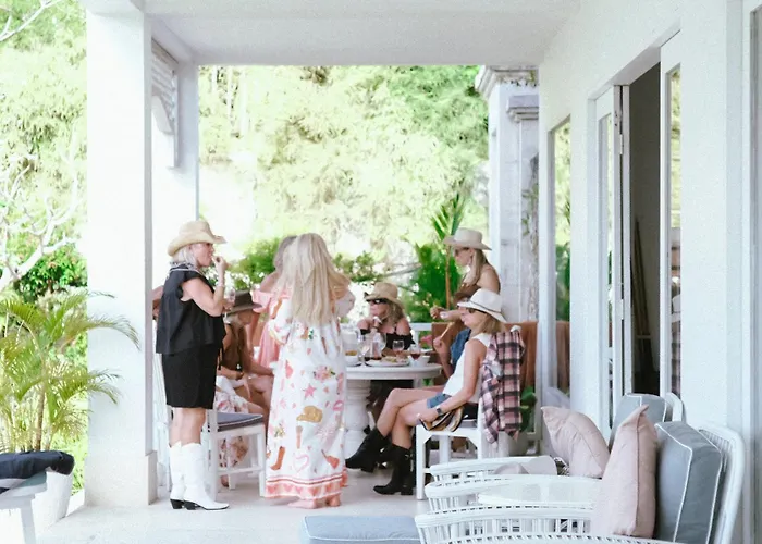 The Backyard Bingin: Private Beach-view Mansion For Events Villa Uluwatu (Bali)