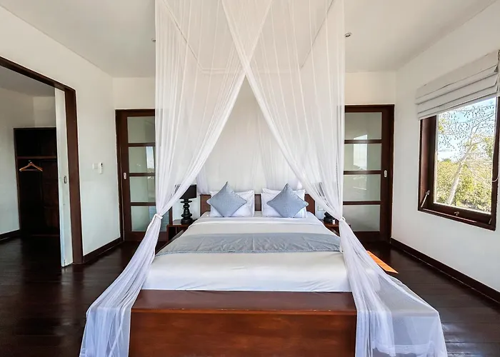 The Backyard Bingin: Private Beach-view Mansion For Events *