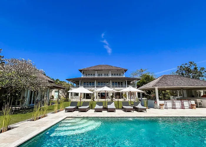 The Backyard Bingin: Private Beach-view Mansion For Events Villa *