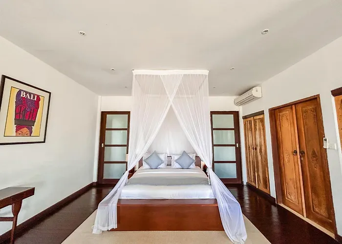 Villa The Backyard Bingin: Private Beach-view Mansion For Events *