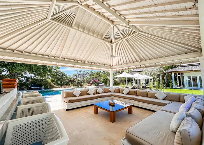 The Backyard Bingin: Private Beach-view Mansion For Events * Uluwatu (Bali)