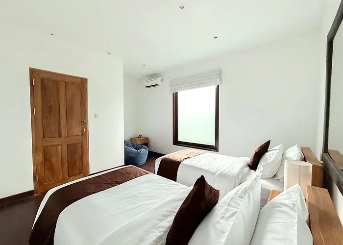 The Backyard Bingin: Private Beach-view Mansion For Events Uluwatu (Bali)