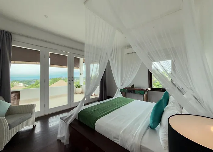 The Backyard Bingin: Private Beach-view Mansion For Events Villa
