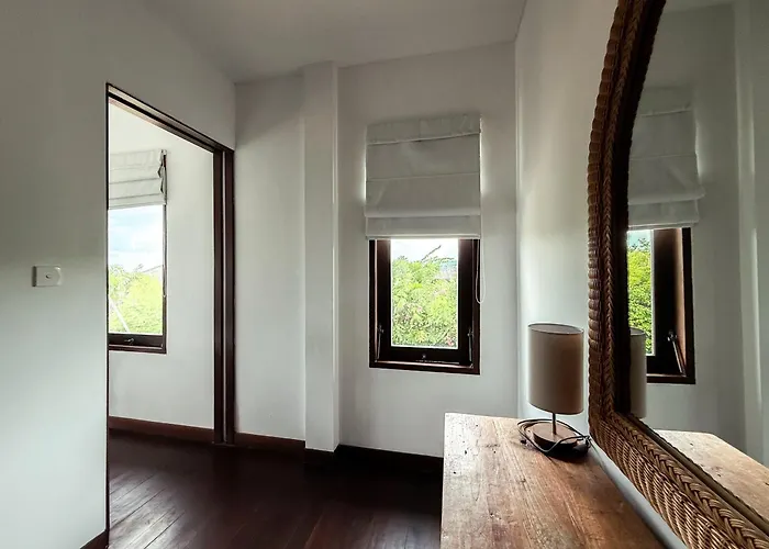 The Backyard Bingin: Private Beach-view Mansion For Events Uluwatu (Bali)